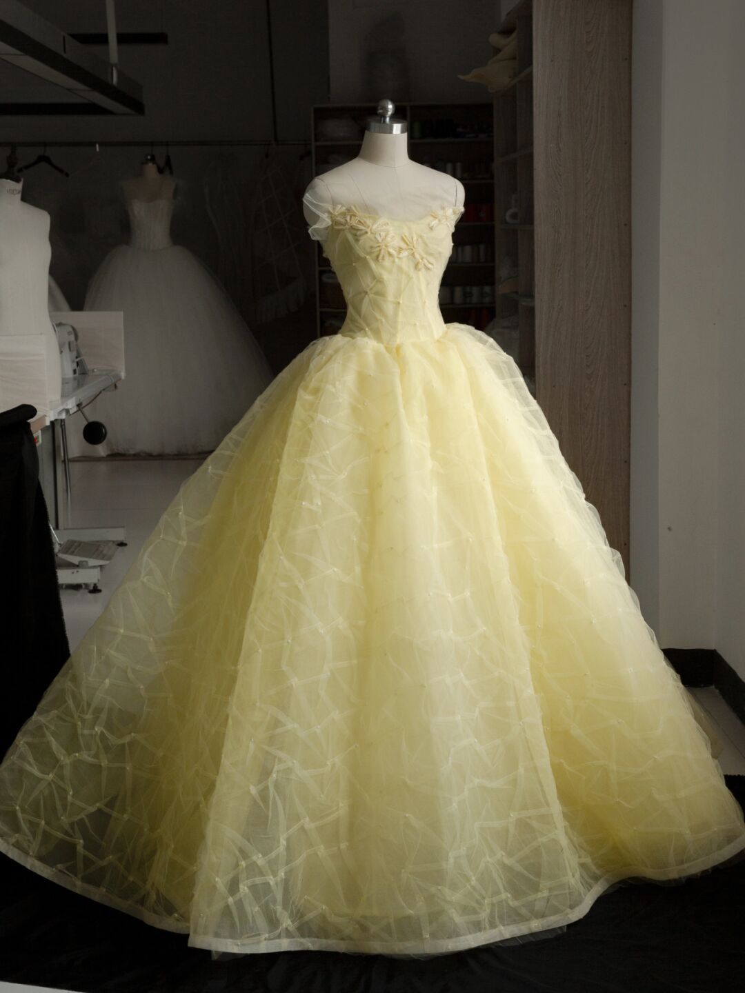 Charming Ball Gown Sweetheart Yellow Long Quinceanera Dress Sweet 15 16 Dresses AB083