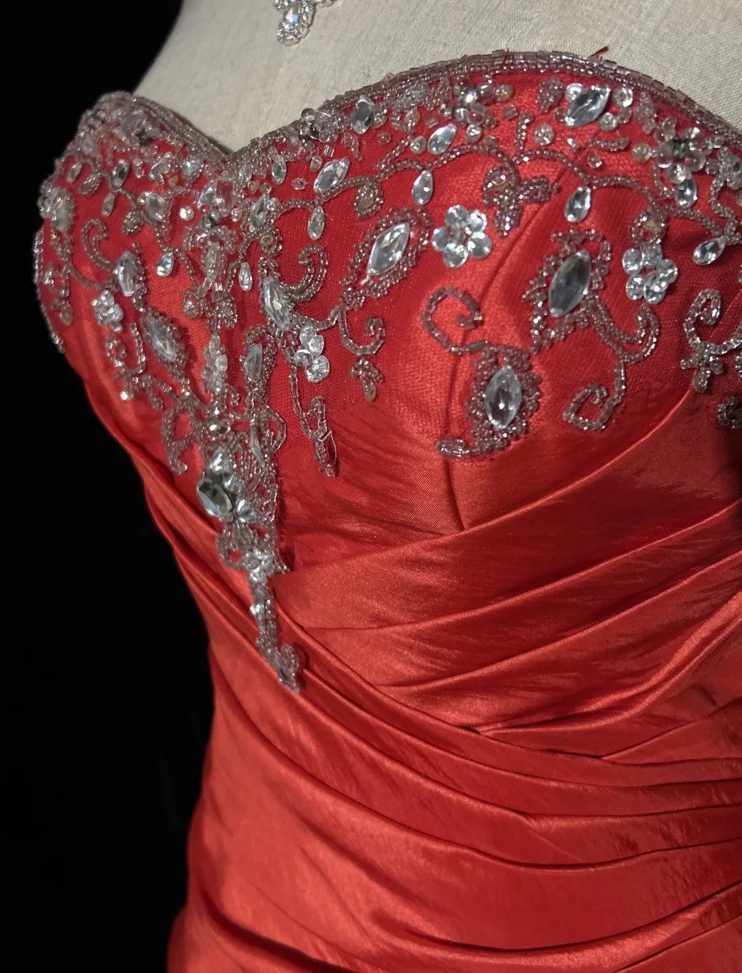 Robes de bal glamour Robe de soirée bustier rouge rouille avec perles Tenues de soirée formelles N3818