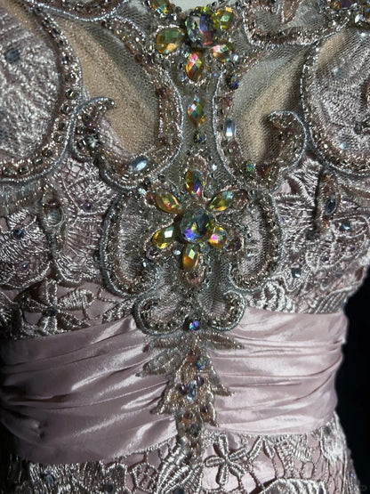 Vintage Abschlussballkleider 1960er Jahre Meerjungfrau V-Ausschnitt Rosa Spitze mit appliziertem perlenbesetztem langen Abschlussballkleid N3107