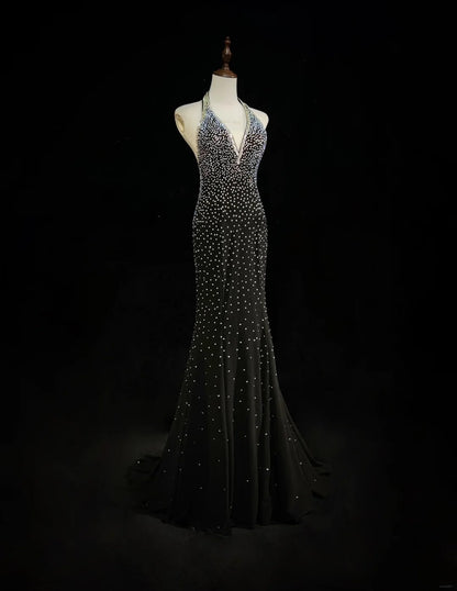 Robe de soirée longue sirène vintage noire dos nu des années 2000 pour bal de promo N2572