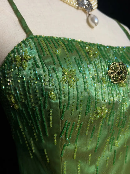 Robes de bal élégantes Robe de soirée en organza vert à bretelles spaghetti et perles, longue robe de soirée formelle N2914
