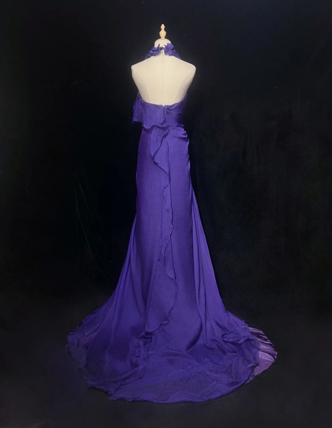 Vintage Abschlussballkleider Meerjungfrau V-Ausschnitt Lila Chiffon mit Rüschen Langem Abschlussballkleid N3110 im Stil der 1960er Jahre