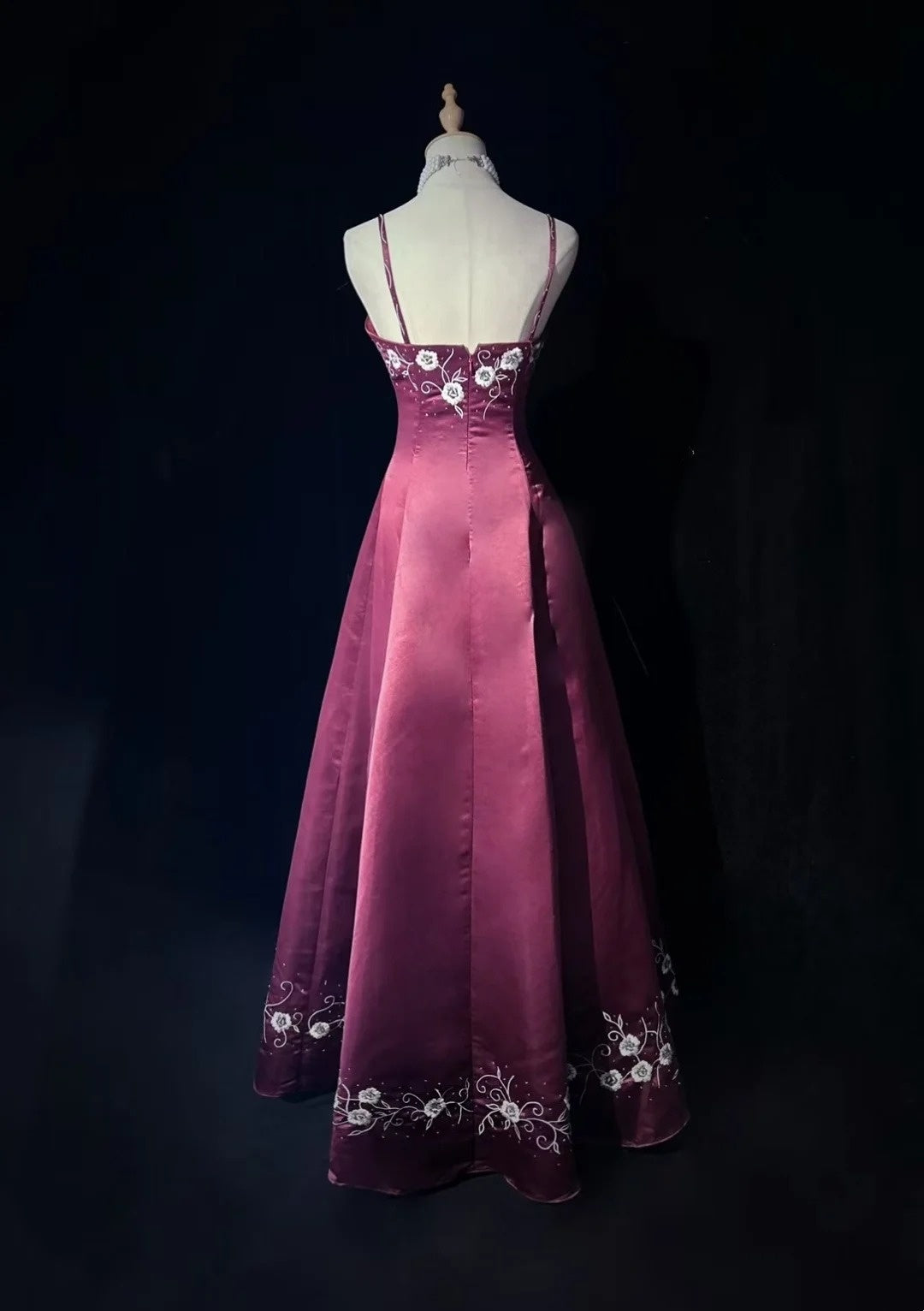 Robes de bal de promo vintage, robe de soirée en satin violet à bretelles spaghetti avec perles, robe de soirée longue style années 1950 N2593