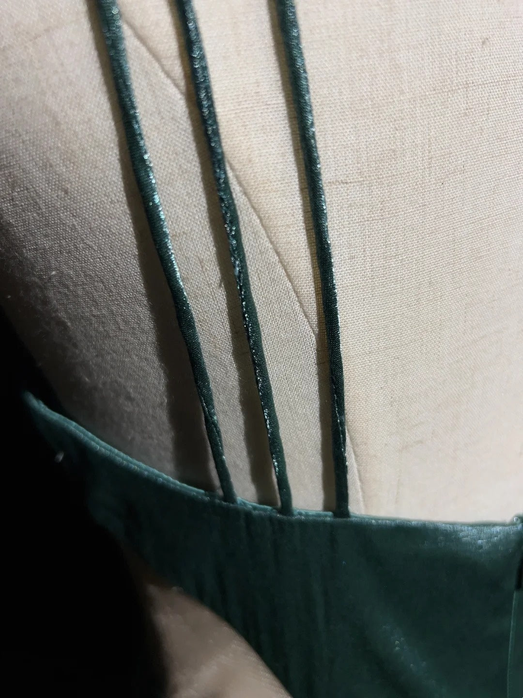 Modest Prom Dresses A line Spaghetti Strap Dark Green Sleeveless Long Formal Evening Outfits N3622