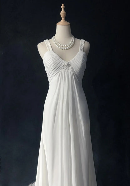 Einfache weiße Abschlussballkleider A-Linie V-Ausschnitt Chiffon Ärmellos mit Perlen Semi-formelles Abendkleid N3820