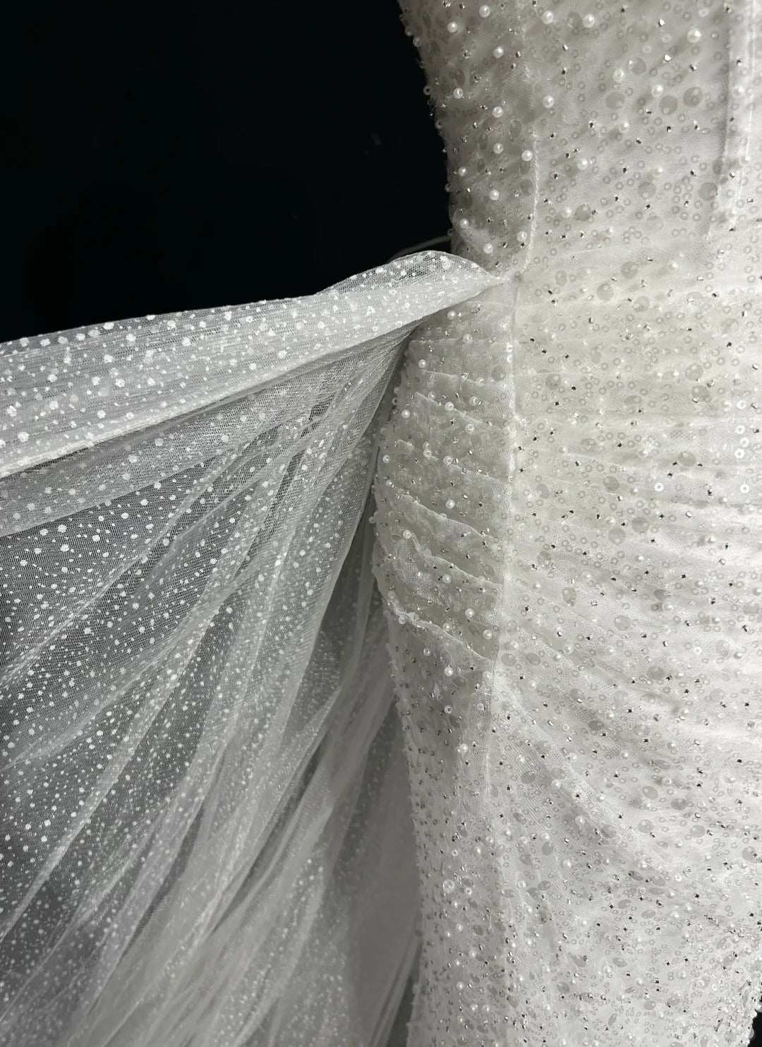 Robes de mariée uniques sirène, épaules dénudées, paillettes avec volants, longue robe de mariée blanche N3619