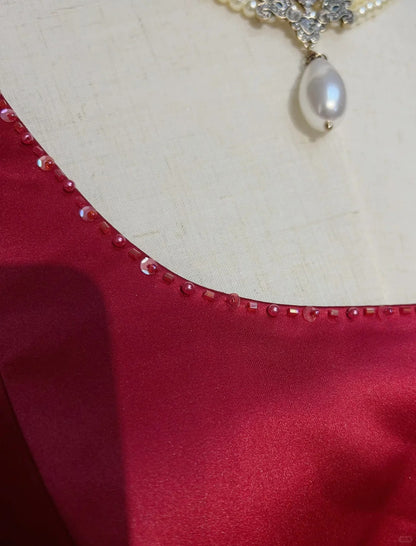 Inspiration Robes de bal Vintage Trapèze Col Carré Satin Rouge Années 80 Robes de Soirée Longues avec Cape N2857
