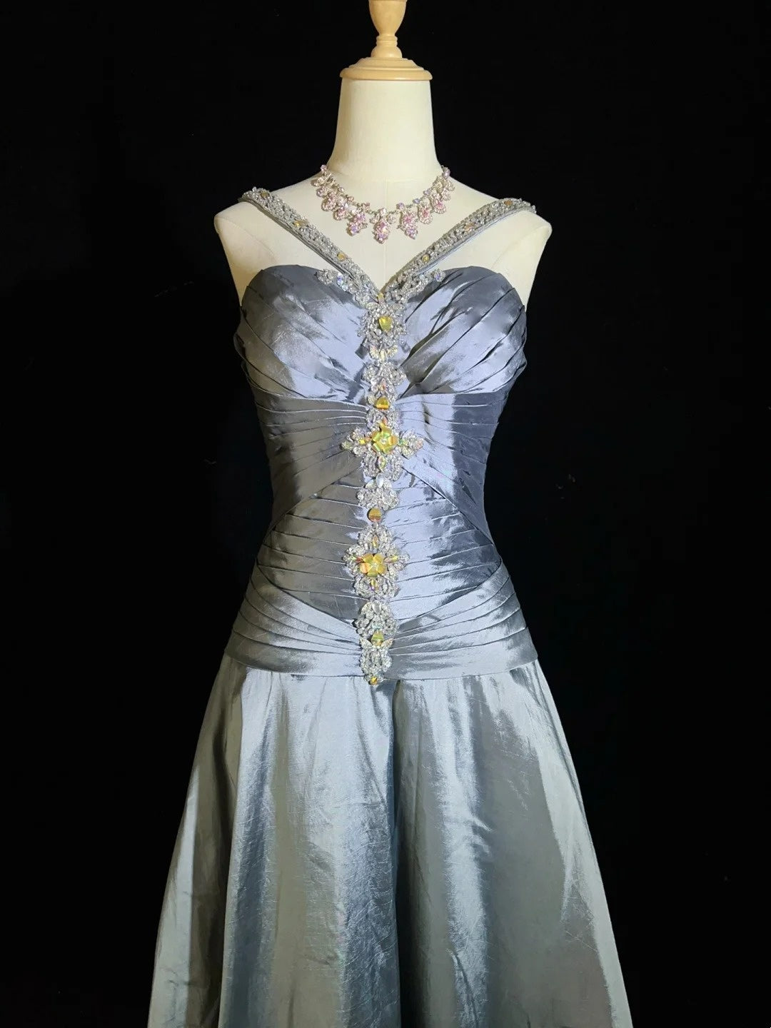 Vintage Prom Dresses Inspo A line Halter Grey Drop Waist Satin 80s Long Formal Gowns With Beads N2863