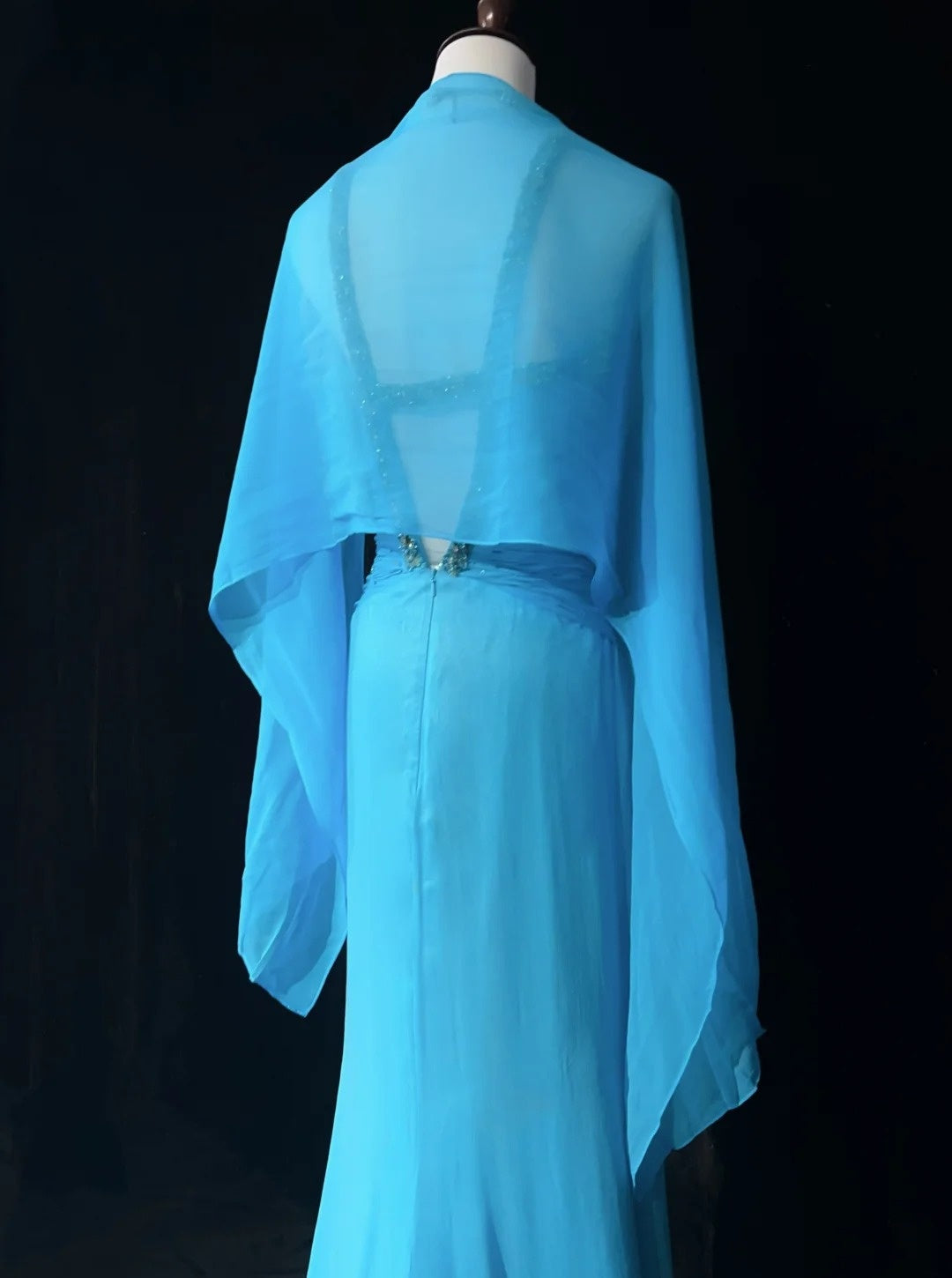 Robes de bal vintage trapèze sans manches en mousseline bleue avec perles et cape Tenues de soirée formelles N3853