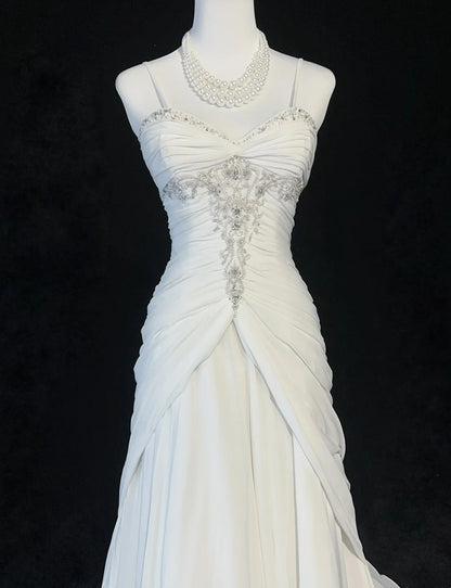 Robes de Mariée Intemporelles Sirène Bretelles Spaghetti Mousseline Blanche avec Écharpe Longue Robe de Mariée N3063