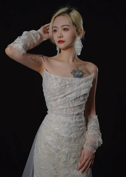 Robe de mariée longue et romantique blanche sirène sans bretelles en dentelle, avec traîne, AB2474