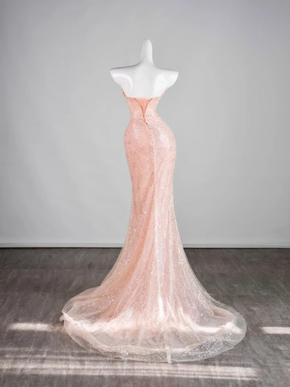 Elegantes, ärmelloses, trägerloses Meerjungfrauen-Abendkleid in Rosa mit Pailletten, Modell N1287