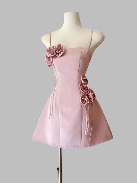 Robes de bal de fin d'année courtes en satin rose avec bretelles spaghetti et ligne A, abordables, pour anniversaire RB4192