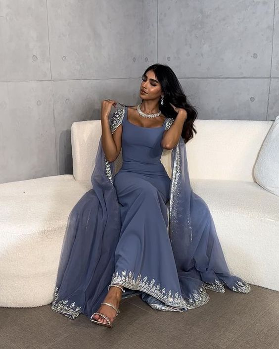 Robe de soirée sirène bleu poudré vintage, ornée d'appliqués et de perles, robe de bal unique avec cape, robe longue de fête, tenue d'anniversaire AB2313
