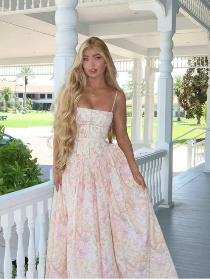 Robe de soirée longue trapèze en satin rose à fines bretelles et imprimé floral, idéale pour les adolescentes (AB625)