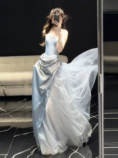 Glitzerndes, ärmelloses, hellblaues A-Linien-Kleid – Inspiration für lange Abendkleider und Geburtstagsoutfits AB2215