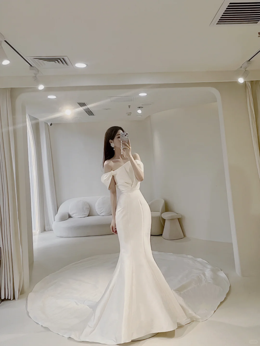 Women’s Strapless Mermaid Bridal Wedding Dress With Pleated Floor Length Brides Gown for Bride AB899