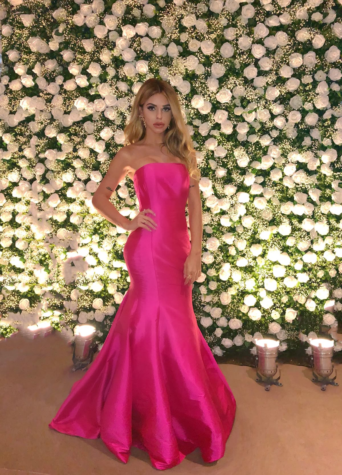Schlichtes, trägerloses, langes Meerjungfrauen-Abendkleid aus pinkfarbenem Satin – Inspiration für formelle Anlässe und Partys AB1265