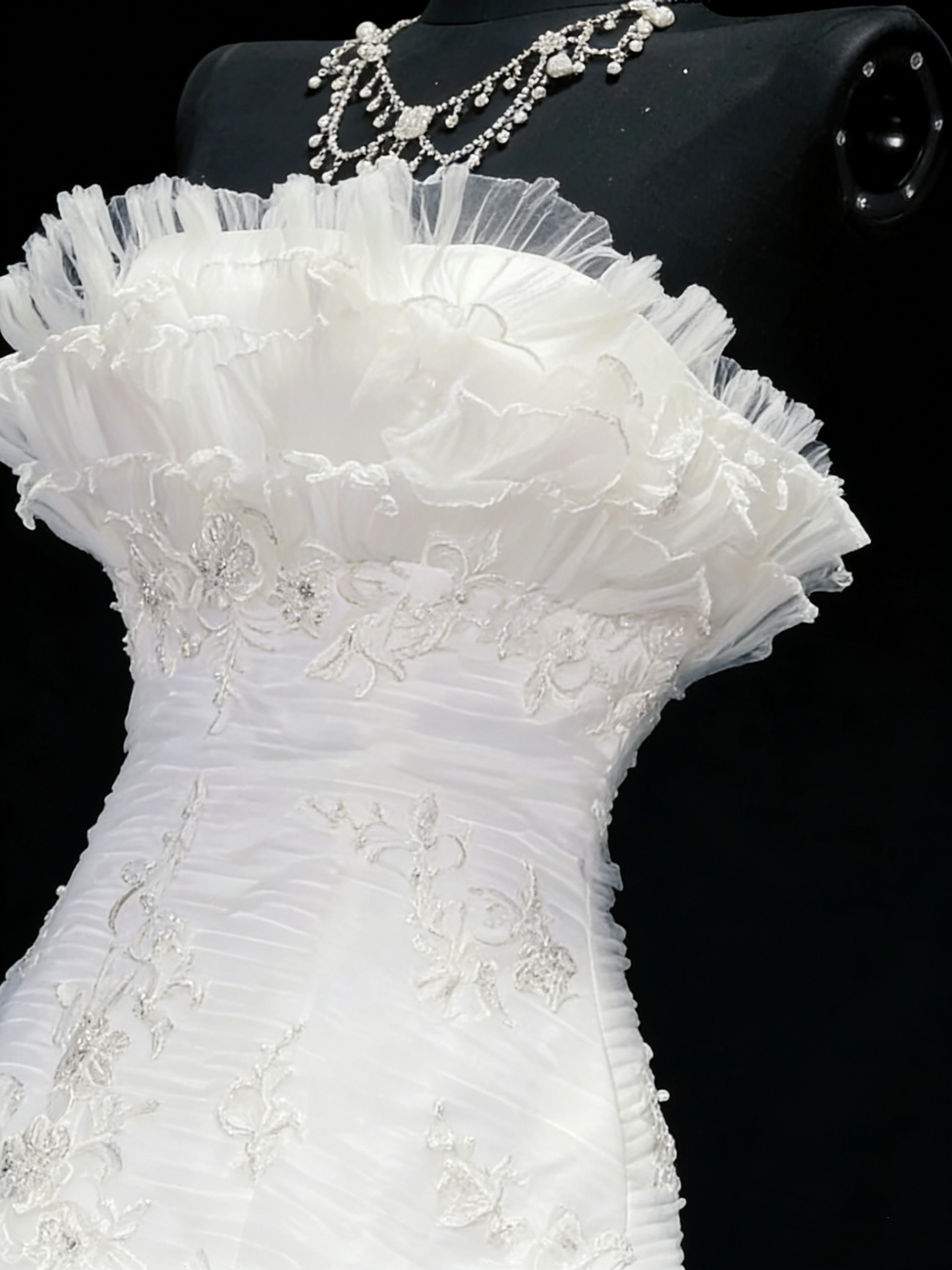 Vintage 80er Jahre Brautkleid Meerjungfrau trägerlos Tüll weiß gerafft Lagen langes Brautkleid figurbetontes Brautkleid N1208