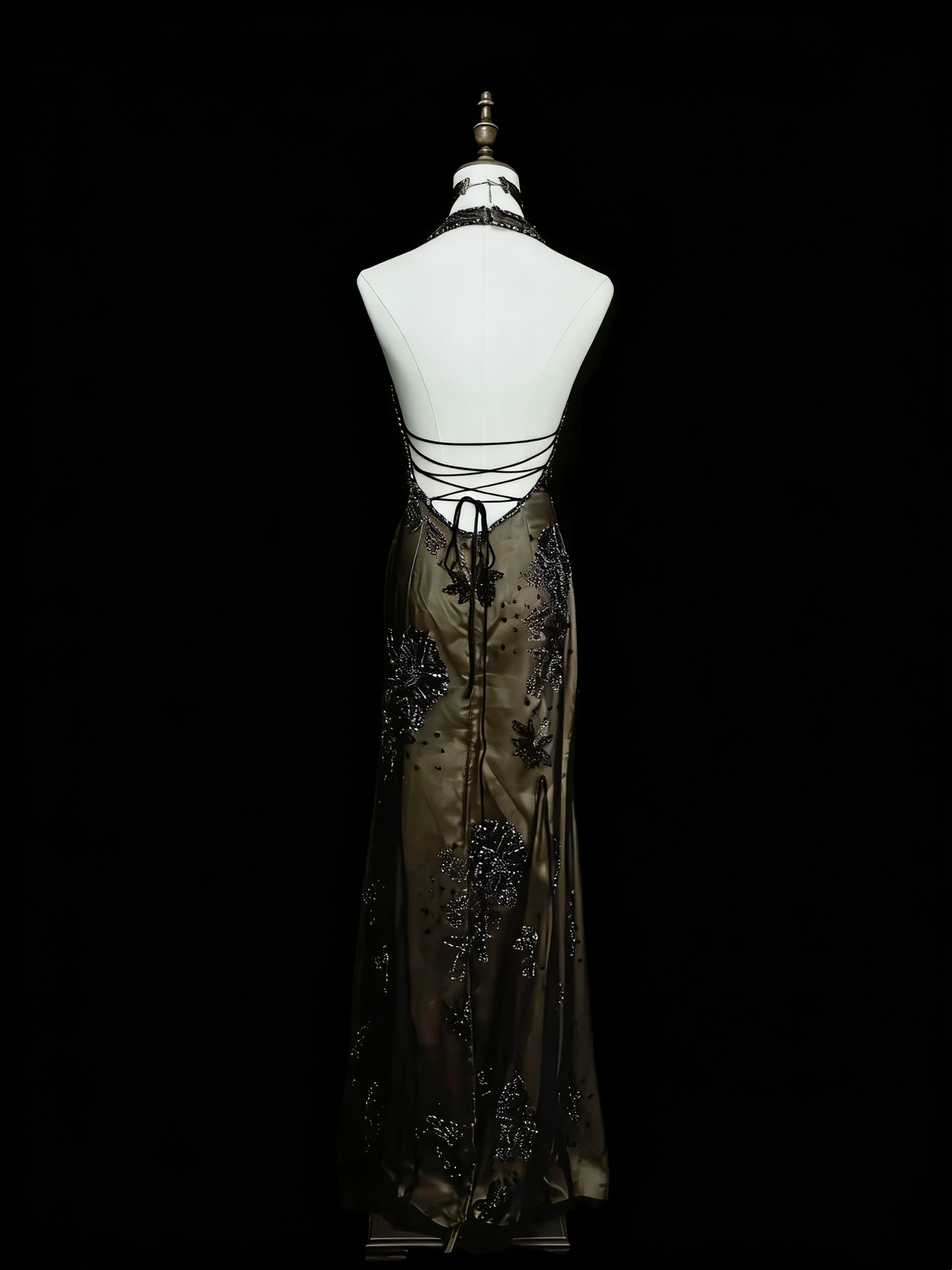 Robe de bal longue sirène vintage dos nu en satin sans manches, style années 80, référence N1452