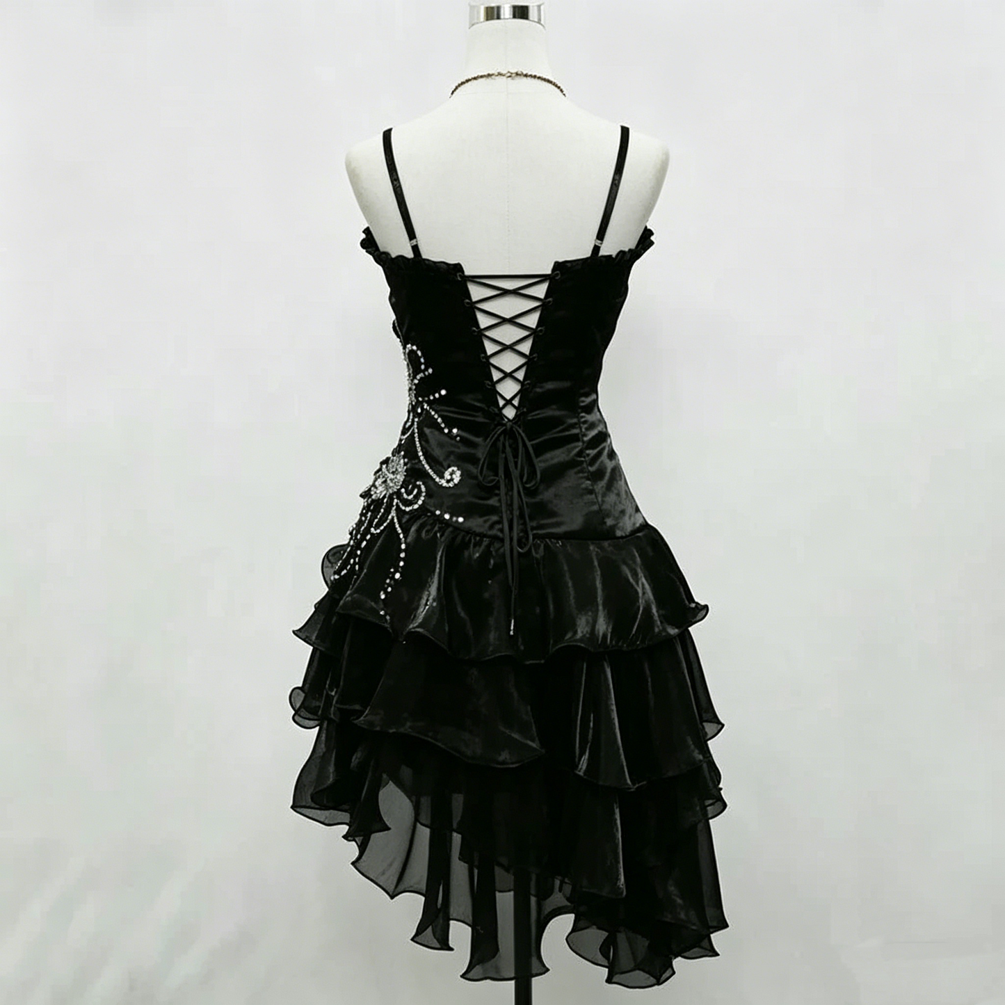 Robe de soirée/de bal mignonne en organza noir bordeaux avec bretelles fines et perles argentées pour le retour au bercail N3907