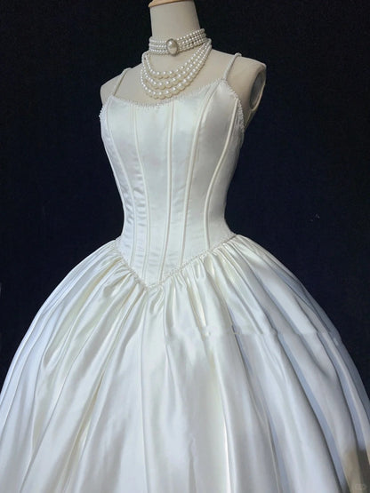 Robes de mariée uniques, robe de bal, bretelles spaghetti, blanche, avec perles à volants, longue robe de mariée N3629