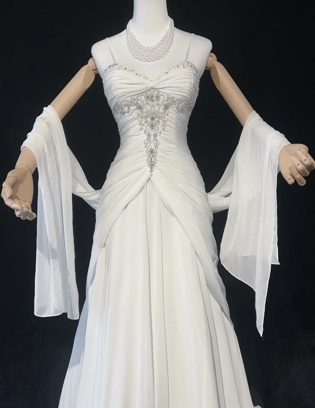 Robes de Mariée Intemporelles Sirène Bretelles Spaghetti Mousseline Blanche avec Écharpe Longue Robe de Mariée N3063