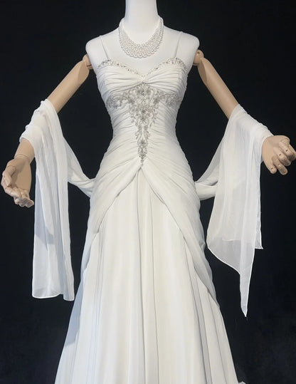 Robes de Mariée Intemporelles Sirène Bretelles Spaghetti Mousseline Blanche avec Écharpe Longue Robe de Mariée N3063