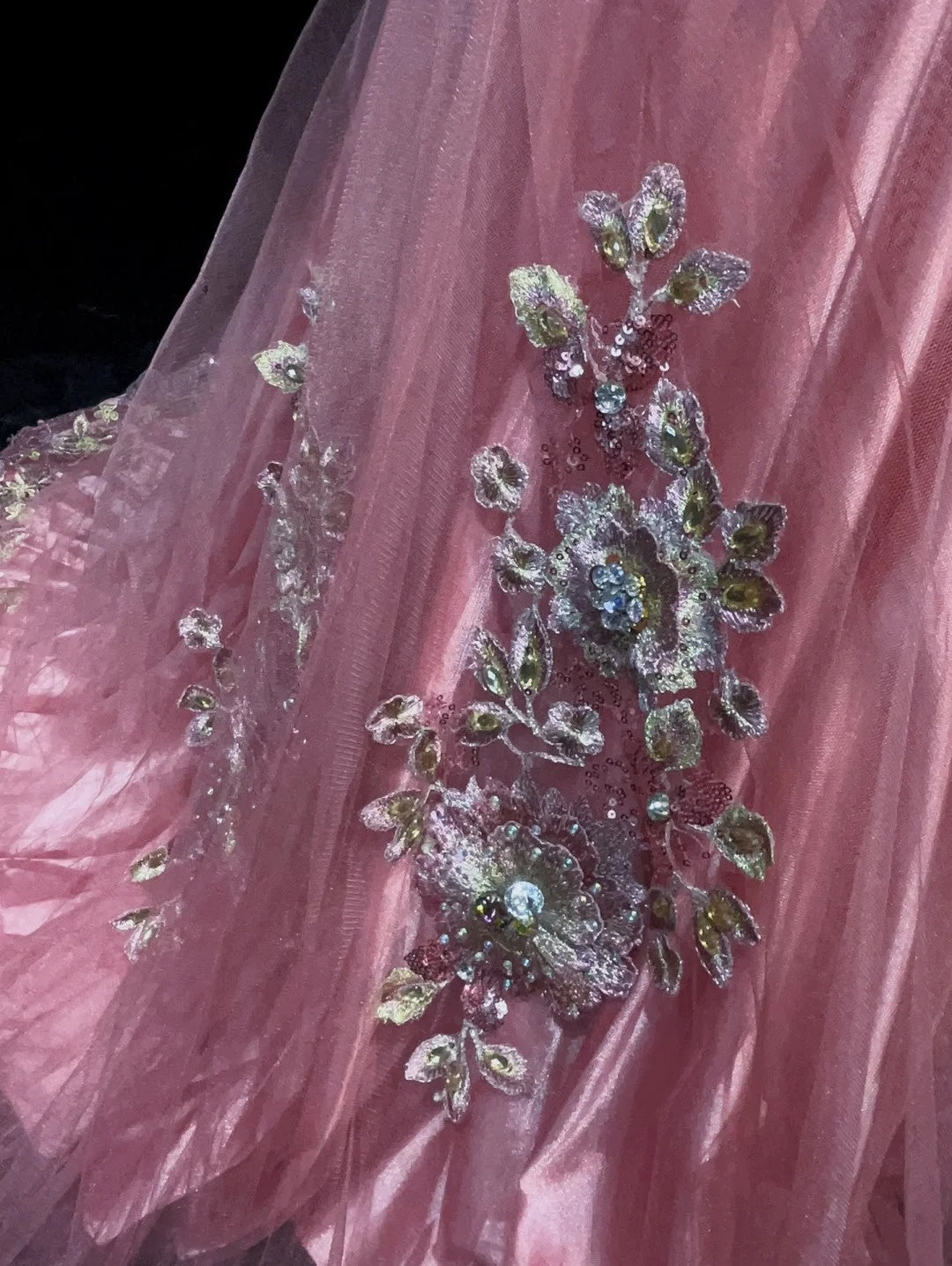 Belles robes de bal sirène à bretelles spaghetti roses avec perles et fleurs longues tenues de soirée N3318