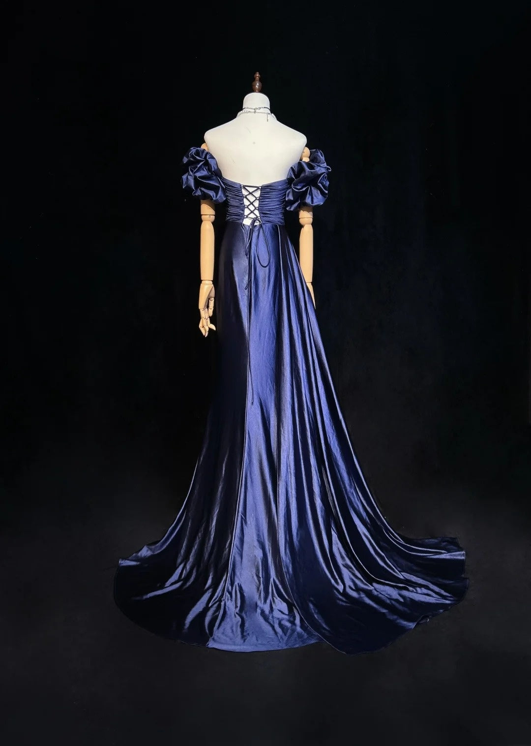 Vintage Meerjungfrauen-Abschlussballkleider mit Herzausschnitt Marineblaues Satin mit Perlenärmeln 90er-Jahre-Abendkleid N2657