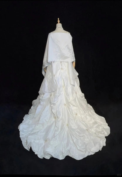 Robe de bal vintage à fines bretelles en taffetas blanc avec cape, perles, volants, robe de mariée longue RB4331