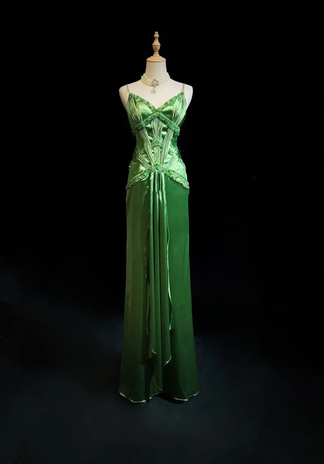 Vintage Prom Dresses A Line Spaghetti Strap Green Satin With Beading Long Formal Dress N2455