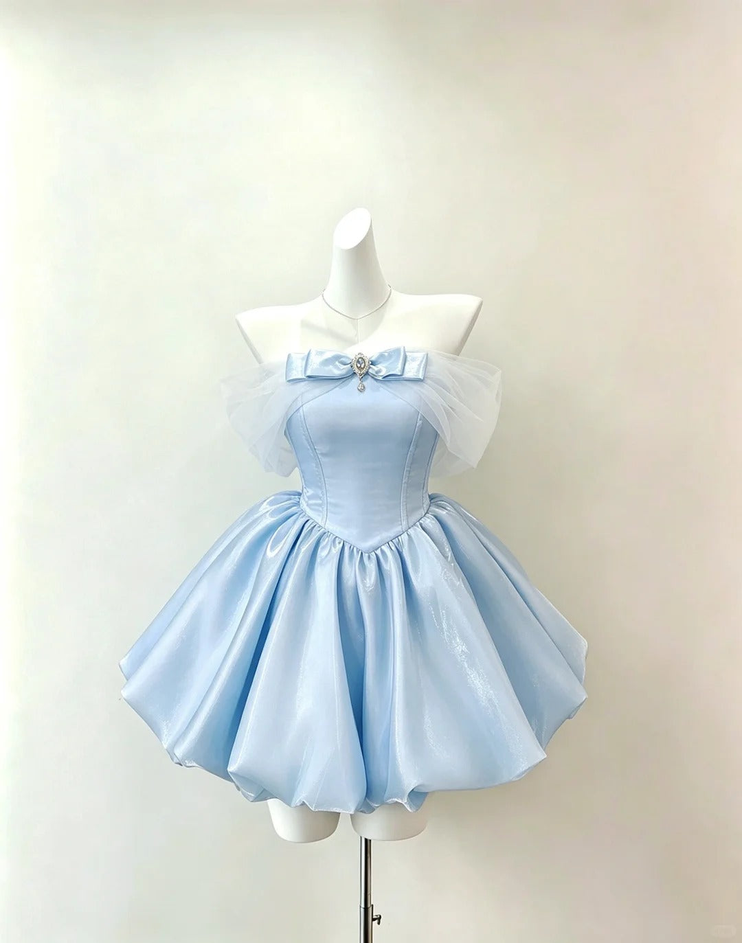 Classy Ball Gown Off The Shoulder Light Sky Blue Satin Night Short Graduation Dresses Inspo Senior Homecoming Outfits RB4863