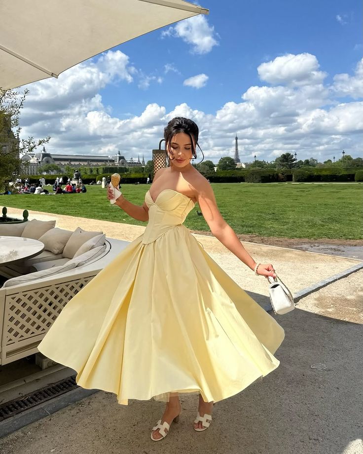 Elegantes buttergelbes Midikleid für Sommerurlaub, Partys und Abschlussbälle AB1760