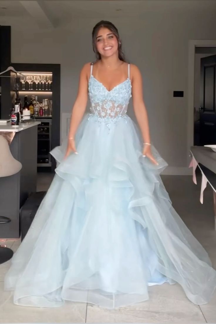 Robe de bal unique à fines bretelles, en dentelle bleu ciel clair, robe de soirée longue à volants, modèle AB568