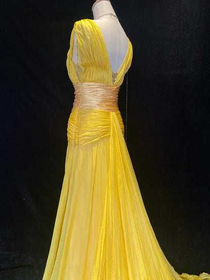 Robes de bal modestes sirène col en V mousseline jaune avec perles dentelle dorée longue robe de soirée formelle N3867