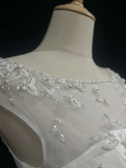 Märchenhafte Fantasy-Kunst-Brautkleider A-Linie U-Boot-Ausschnitt Weiße Perlen Lange Brautkleider Brautkleider N2600