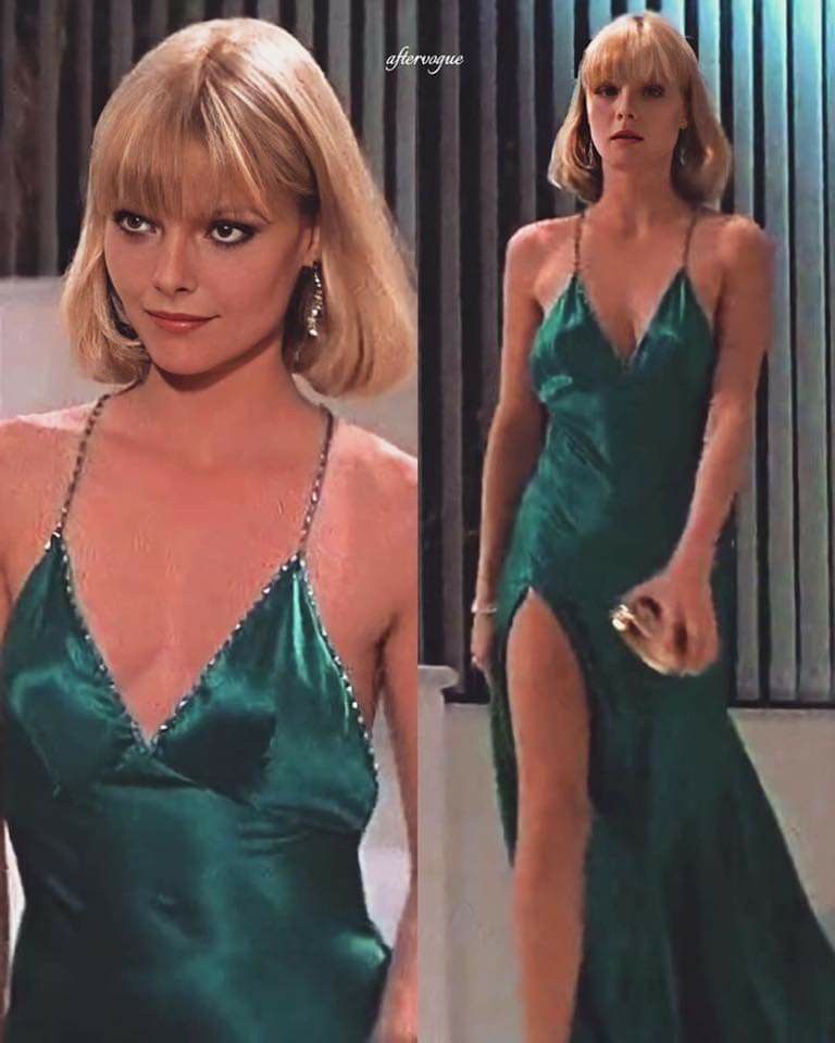 Robe de bal longue vert foncé à fines bretelles spaghetti et fente, style sirène, N033