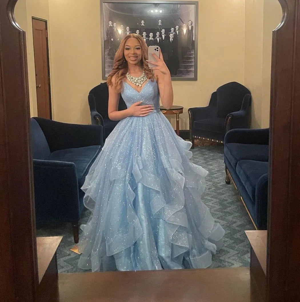 Robe de bal sexy à fines bretelles en tulle bleu clair, inspiration robe de bal, robe de princesse pour une fête d'anniversaire ou une remise de diplôme B380