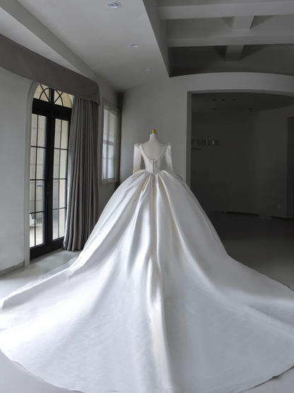 Simple Ball Gown White V Neck Satin Beads Pearls Long Sleeves Wedding Dress Satin Brides Dress A003