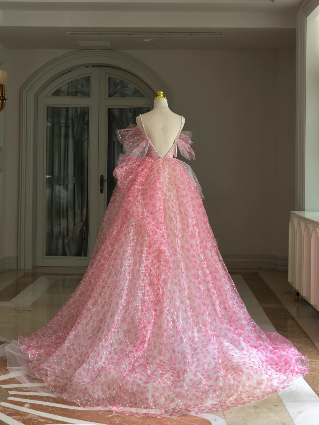 Sweet Pink Off-the-shoulder Ball Gown Tulle Long Quinceanera Dress Gorgeous Pink Quinceanera Dresses A007