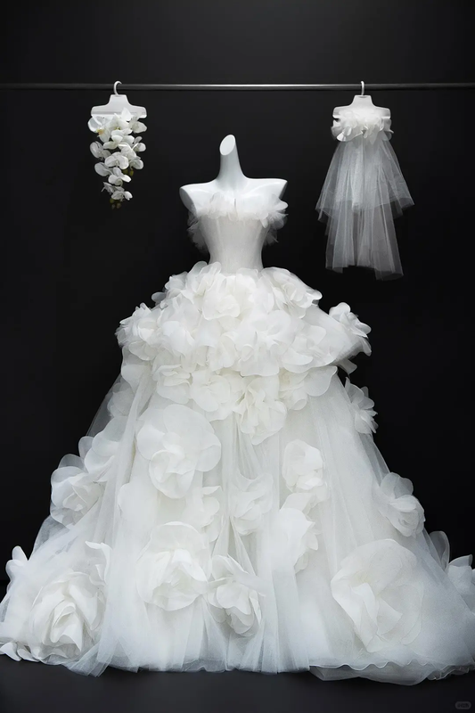 Elegant Ball Gown White Strapless Tulle Long Corset Back Wedding Dress With Flowers Brides Dress A036