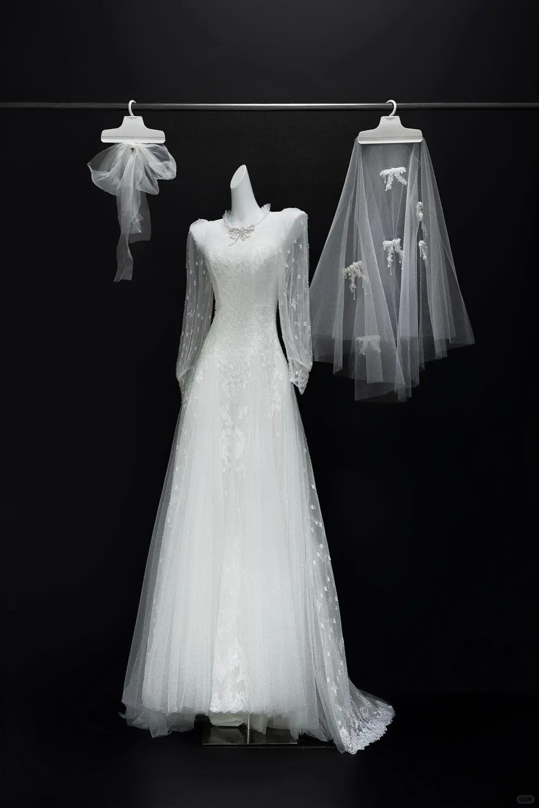 Einfache A-Linie U-Ausschnitt Weiß Tüll Spitze Lange Ärmel Brautkleid Schöne Formale Brautkleider A037