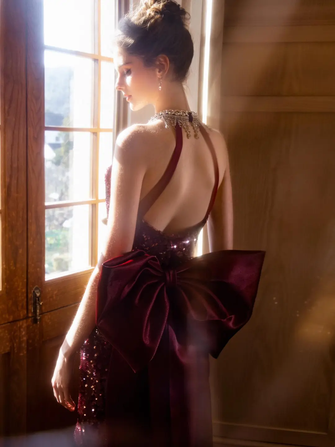 Vintage Meerjungfrau Neckholder Burgund Pailletten Ärmellos Bodenlangen Ballkleid Inspiration Lange Ballkleider A046