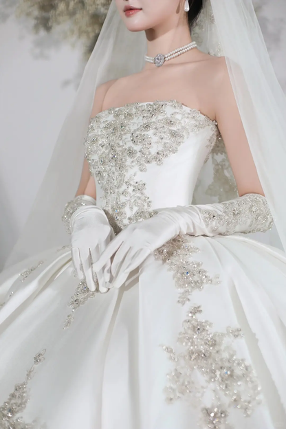 Timeless Ball Gown Strapless White Lace Appliques Long Satin Wedding Dress Beautiful Formal Cute Wedding Dresses A049