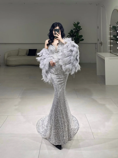 Robe de bal sirène intemporelle à paillettes argentées et décolleté en cœur, inspiration longue et sexy, A075