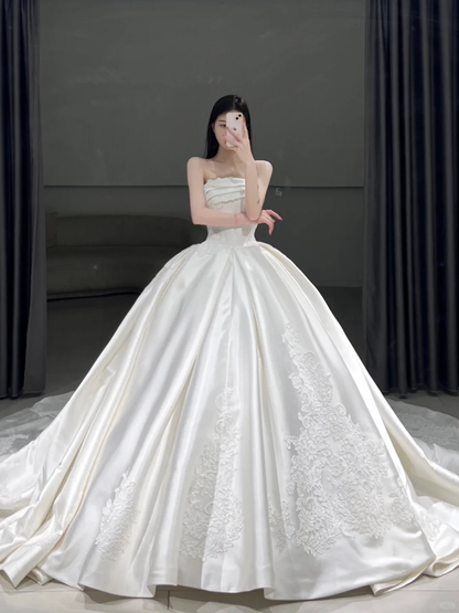 Timeless Ball Gown Strapless Satin Sleeveless Long Wedding Dress Beautiful Formal Cute Wedding Dresses A107