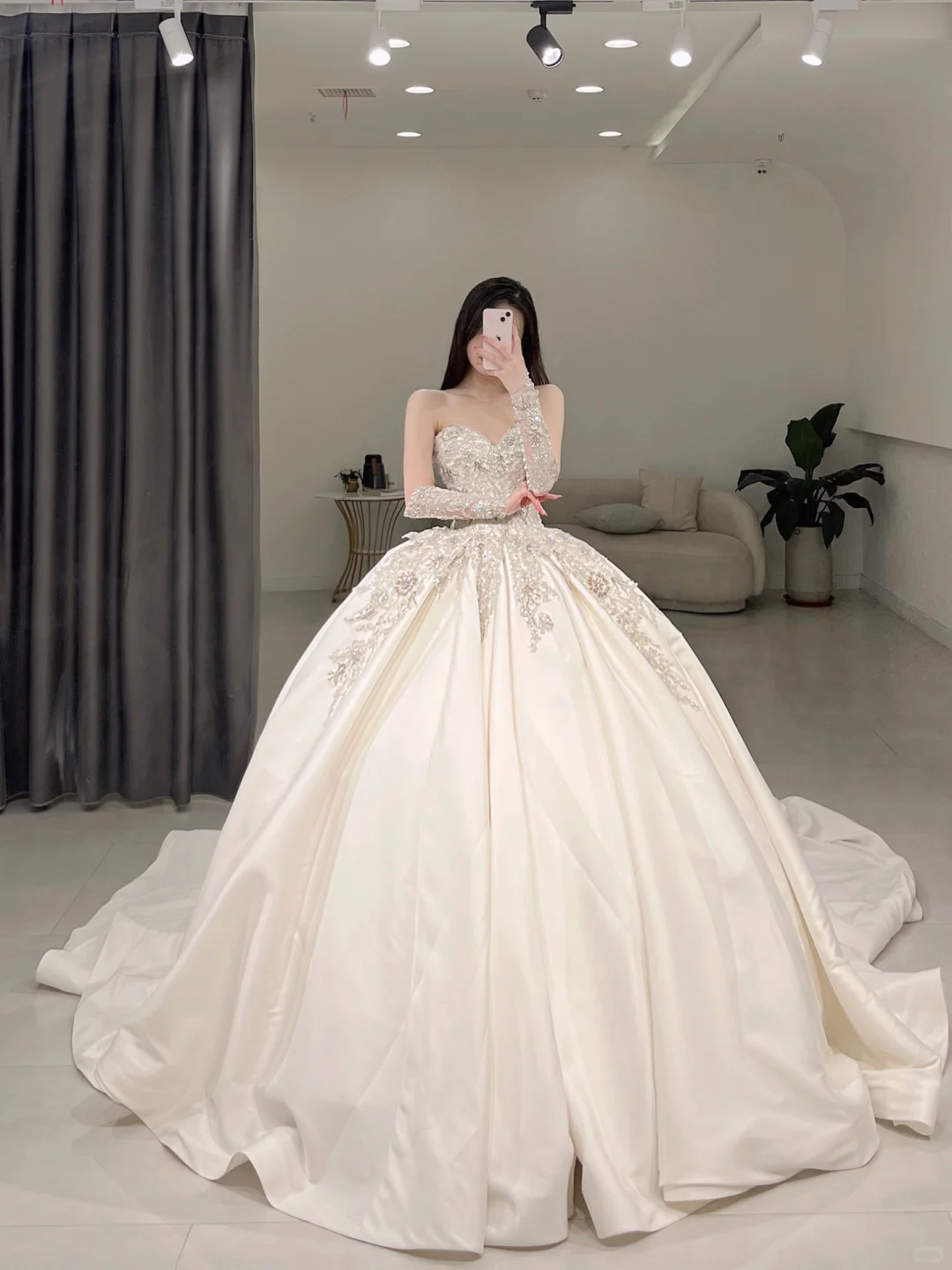 Robe de mariée longue en satin, élégante, décolleté en cœur, sans manches, jolie robe de mariée formelle, A109