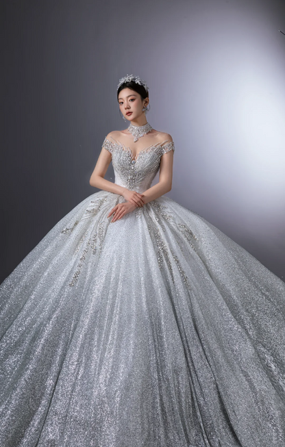 Verträumtes Ballkleid aus der Schulter Silber Pailletten langes Brautkleid schöne formale süße Brautkleider A123