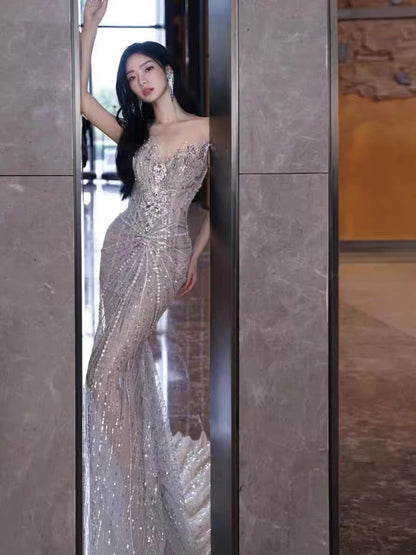 Robe de soirée longue à sequins blancs scintillants, décolleté cœur, style sirène, inspiration robe de bal ou robe pour un 22e anniversaire AB1385